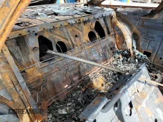 1975 Oldsmobile Cutlass z VIN 3J57K5M184289, wystawiony jako Copart lot #75477924 z przebiegiem Nie podano mil oraz Nie do naprawy. Historia ofert i sprzedaży dostępna na DreamBid. Obrazek 10.