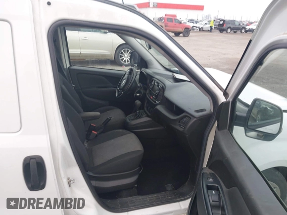 2017 Ram ProMaster City Cargo Van Tradesman SLT with VIN ZFBERFBBXH6D54040, listed as a IAAI auction lot 41364731 with 191,707 mi miles. Bid and sale history available at carsss.com. Image 5.