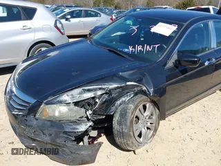 2012 Honda Accord SE z VIN 1HGCP2F64CA163282, wystawiony jako IAAI lot #41777461 z przebiegiem 111 975 mil mil oraz . Historia ofert i sprzedaży dostępna na DreamBid. Obrazek 6.