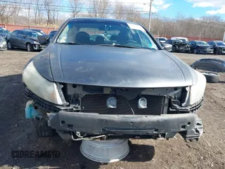 2009 Honda Accord EX-L z VIN 1HGCP26809A040864, wystawiony jako IAAI lot #41491259 z przebiegiem 146 769 mil mil oraz . Historia ofert i sprzedaży dostępna na DreamBid. Obrazek 19.