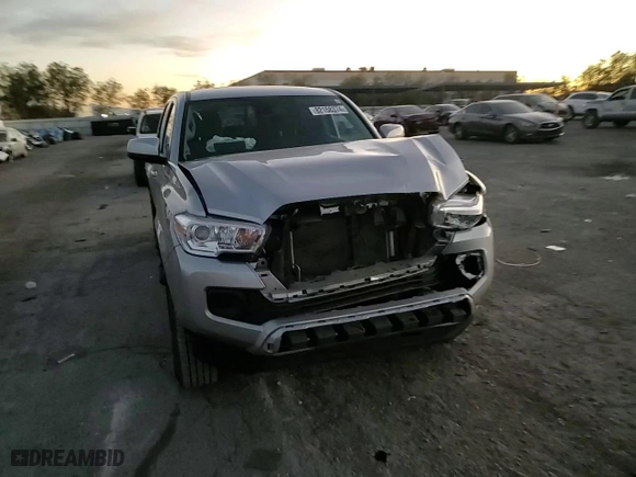 2022 Toyota Tacoma 4WD SR with VIN 3TMCZ5AN7NM503832, listed as a Copart auction lot 82158374 with 32,994 mi miles and Salvage Title. Bid and sale history available at carsss.com. Image 14.