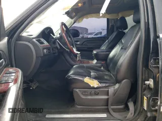 2007 Cadillac Escalade z VIN 1GYEC63857R355604, wystawiony jako Copart lot #47065715 z przebiegiem 199 631 mil mil oraz Szkoda całkowita • Salvage title. Historia ofert i sprzedaży dostępna na DreamBid. Obrazek 7.