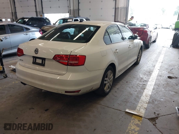 2015 Volkswagen Jetta S with VIN 3VW2K7AJ7FM245657, listed as a IAAI auction lot 41949256 with 61,243 mi miles and . Bid and sale history available at DreamBid. Image 4.