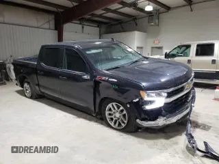 2022 Chevrolet Silverado 1500 LT with VIN 1GCUDDED7NZ605127, listed as a Copart auction lot 46609705 with 78,212 mi miles and Salvage Title. Bid and sale history available at DreamBid. Image 4.