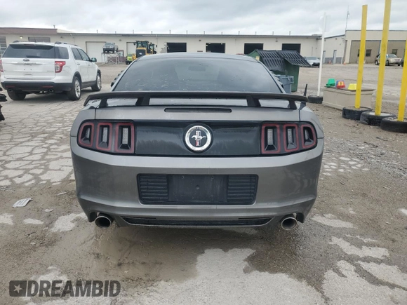2014 Ford Mustang V6 z VIN 1ZVBP8AM4E5280646, wystawiony jako Copart lot #57615295 z przebiegiem 112 968 mil mil oraz Szkoda całkowita • Salvage title. Historia ofert i sprzedaży dostępna na DreamBid. Obrazek 6.