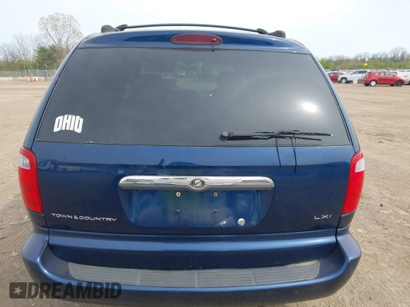 2001 Chrysler Town & Country LXi with VIN 2C4GP54L81R352276, listed as a IAAI auction lot 42059587 with 93,283 mi miles and . Bid and sale history available at DreamBid. Image 16.