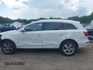 2015 Audi Q7 Premium Plus with VIN WA1LGAFE3FD008123, listed as a IAAI auction lot 42524845 with 94,785 mi miles and . Bid and sale history available at DreamBid. Image 6.