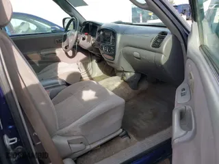 2002 Toyota Tundra SR5 with VIN 5TBRT34132S245421, listed as a IAAI auction lot 41833609 with 373,852 mi miles. Bid and sale history available at carsss.com. Image 5.