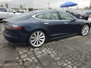 2013 Tesla Model S with VIN 5YJSA1CG1DFP04767, listed as a Copart auction lot 53278675 with 145,852 mi miles and Clean Title. Bid and sale history available at carsss.com. Image 3.