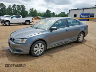 2013 Volkswagen Jetta SE with VIN 3VWDX7AJ4DM443460, listed as a Copart auction lot 59195435 with 221,946 mi miles and Clean title. Bid and sale history available at DreamBid. Image 1.