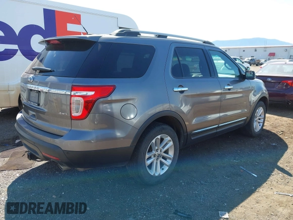 2011 Ford Explorer XLT z VIN 1FMHK8D82BGA47029, wystawiony jako IAAI lot #42680547 z przebiegiem 111 570 mil mil oraz . Historia ofert i sprzedaży dostępna na DreamBid. Obrazek 4.