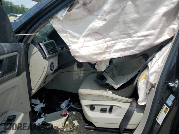 2018 Volkswagen Atlas SE z VIN 1V2DR2CA4JC540103, wystawiony jako Copart lot #58858405 z przebiegiem Nie podano mil oraz Szkoda całkowita • Salvage title. Historia ofert i sprzedaży dostępna na DreamBid. Obrazek 7.