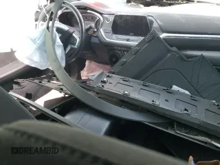 2020 Chevrolet Blazer LT z VIN 3GNKBCRS8LS702225, wystawiony jako Copart lot #55178455 z przebiegiem Nie podano mil oraz Szkoda całkowita • Salvage title. Historia ofert i sprzedaży dostępna na DreamBid. Obrazek 8.