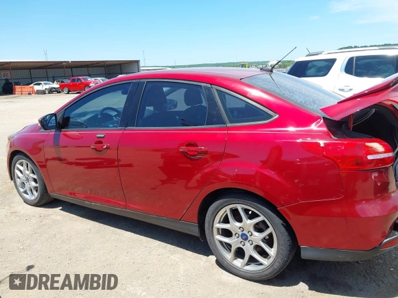 2015 Ford Focus SE с VIN 1FADP3F27FL210700, выставлен на аукционе IAAI как лот 42246233 с пробегом 149 392 миль миль и . История ставок и продаж доступна на DreamBid. Изображение 15.