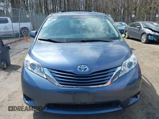 2015 Toyota Sienna LE AAS with VIN 5TDKK3DC8FS550190, listed as a IAAI auction lot 41924584 with 54,461 mi miles. Bid and sale history available at carsss.com. Image 12.