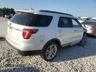 2017 Ford Explorer XLT with VIN 1FM5K7D89HGC31762, listed as a Copart auction lot 51078005 with 162,369 mi miles and Salvage Title. Bid and sale history available at DreamBid. Image 3.