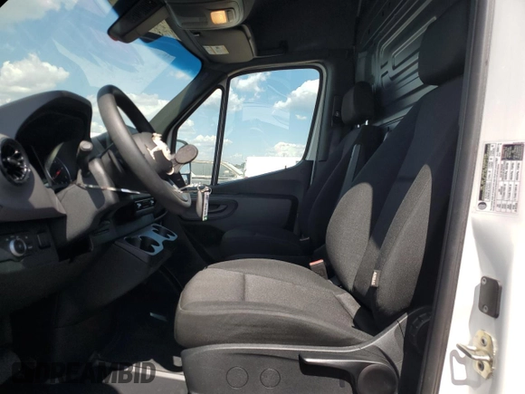 2024 Mercedes-Benz Sprinter Cargo with VIN W1Y4KBHY5RT182366, listed as a Copart auction lot 73993504 with 3,149 mi miles and Clean Title. Bid and sale history available at carsss.com. Image 7.