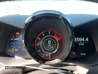 2020 Aston Martin Vantage z VIN SCFSMGAW9LGN03080, wystawiony jako Copart lot #49381775 z przebiegiem 47 187 mil mil oraz Szkody całkowita. Historia ofert i sprzedaży dostępna na DreamBid. Obrazek 9.
