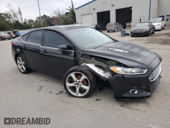 2015 Ford Fusion SE with VIN 1FA6P0HD1F5105404, listed as a Copart auction lot 83028484 with 92,525 mi miles and Salvage Title. Bid and sale history available at DreamBid. Image 4.