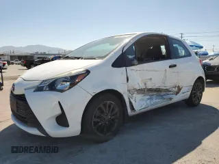 2018 Toyota Yaris L z VIN VNKJTUD33JA093221, wystawiony jako Copart lot #63084995 z przebiegiem 99 315 mil mil oraz Czysty tytuł • Clean title. Historia ofert i sprzedaży dostępna na DreamBid. Obrazek 1.