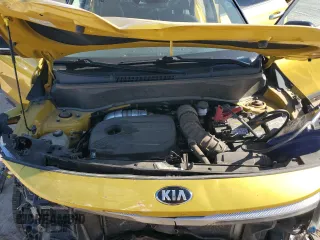 2021 Kia Seltos SX z VIN KNDETCA22M7054427, wystawiony jako Copart lot #56819495 z przebiegiem 93 904 mil mil oraz Szkoda całkowita • Salvage title. Historia ofert i sprzedaży dostępna na DreamBid. Obrazek 12.