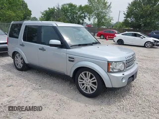 2011 Land Rover LR4 HSE z VIN SALAG2D42BA565770, wystawiony jako IAAI lot #42449944 z przebiegiem 144 234 mil mil oraz . Historia ofert i sprzedaży dostępna na DreamBid. Obrazek 1.