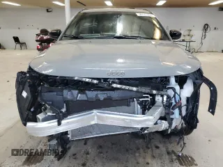2024 Jeep Compass Latitude с VIN 3C4NJDBN8RT603412, выставлен на аукционе Copart как лот 62666635 с пробегом 32 129 миль миль и Чистый • Clean title. История ставок и продаж доступна на DreamBid. Изображение 5.