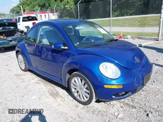 2008 Volkswagen Beetle SE z VIN 3VWRW31C18M522187, wystawiony jako IAAI lot #42654415 z przebiegiem 68 286 mil mil oraz . Historia ofert i sprzedaży dostępna na DreamBid. Obrazek 1.