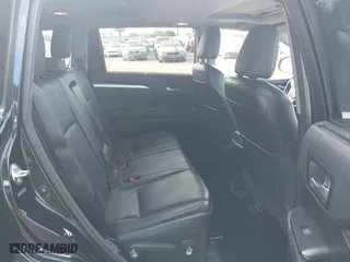 2014 Toyota Highlander XLE with VIN 5TDKKRFH5ES028448, listed as a IAAI auction lot 41687537 with 105,702 mi miles. Bid and sale history available at carsss.com. Image 8.
