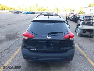 2018 Nissan Kicks SR with VIN 3N1CP5CU5JL518486, listed as a IAAI auction lot 40408119 with 87,664 mi miles. Bid and sale history available at carsss.com. Image 16.