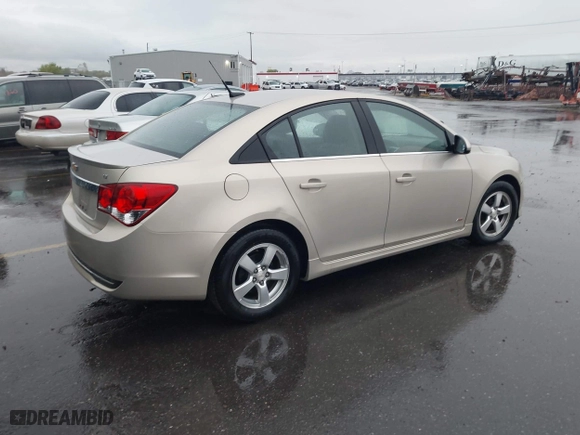 2011 Chevrolet Cruze LT w/2LT with VIN 1G1PG5S91B7233195, listed as a IAAI auction lot 42053649 with 177,877 mi miles. Bid and sale history available at carsss.com. Image 4.