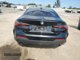 2022 BMW 4 Series 430i z VIN WBA53AP08NCJ06319, wystawiony jako Copart lot #66679104 z przebiegiem 17 935 mil mil oraz . Historia ofert i sprzedaży dostępna na DreamBid. Obrazek 6.