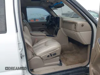 2005 Chevrolet Suburban Z71 with VIN 3GNFK16Z45G127697, listed as a IAAI auction lot 41971382 with 270,655 mi miles and . Bid and sale history available at DreamBid. Image 5.