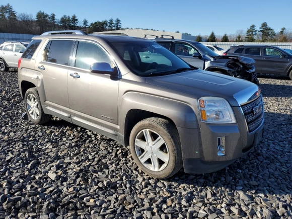 2011 GMC Terrain SLT-2 with VIN 2CTFLXE5XB6371227, listed as a Copart auction lot 81161053 with 161,610 mi miles and Salvage Title. Bid and sale history available at carsss.com. Image 4.