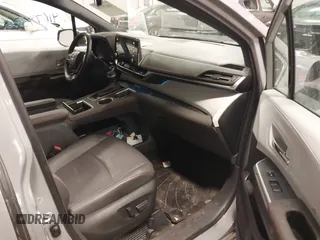 2023 Toyota Sienna XSE with VIN 5TDXSKFC6PS085066, listed as a IAAI auction lot 41679336 with 41,414 mi miles. Bid and sale history available at carsss.com. Image 5.