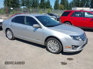 2012 Ford Fusion Hybrid с VIN 3FADP0L3XCR380817, выставлен на аукционе IAAI как лот 42755712 с пробегом 81 220 миль миль и . История ставок и продаж доступна на DreamBid. Изображение 1.