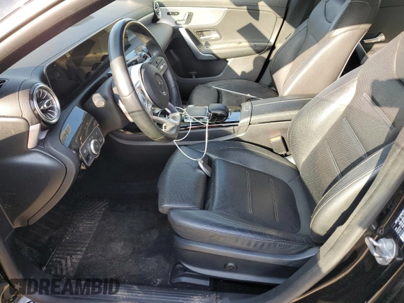 2020 Mercedes-Benz CLA 250 z VIN WDD5J4HB4LN073952, wystawiony jako Copart lot #64098345 z przebiegiem 38 773 mil mil oraz Szkoda całkowita • Salvage title. Historia ofert i sprzedaży dostępna na DreamBid. Obrazek 7.