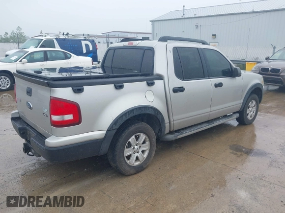 2008 Ford Explorer Sport Trac XLT z VIN 1FMEU51EX8UA20094, wystawiony jako IAAI lot #42409992 z przebiegiem 168 718 mil mil oraz . Historia ofert i sprzedaży dostępna na DreamBid. Obrazek 4.