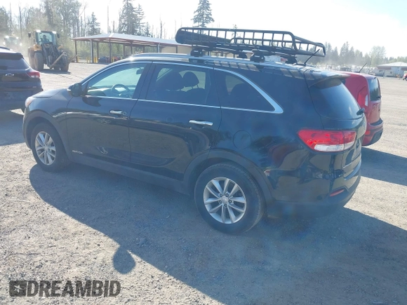 2018 Kia Sorento LX V6 with VIN 5XYPGDA58JG403974, listed as a IAAI auction lot 41233326 with 58,099 mi miles. Bid and sale history available at carsss.com. Image 3.
