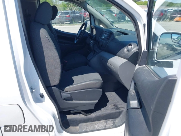 2017 Chevrolet City Express Cargo LT z VIN 3N63M0ZN1HK701924, wystawiony jako IAAI lot #42337663 z przebiegiem 211 535 mil mil oraz . Historia ofert i sprzedaży dostępna na DreamBid. Obrazek 5.