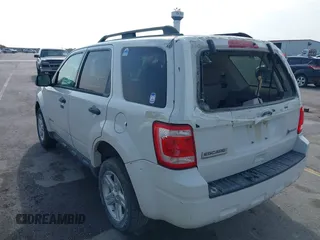2010 Ford Escape Hybrid z VIN 1FMCU5K31AKD22069, wystawiony jako IAAI lot #40151027 z przebiegiem 185 932 mil mil oraz . Historia ofert i sprzedaży dostępna na DreamBid. Obrazek 3.