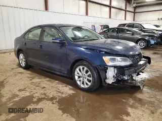 2012 Volkswagen Jetta SE z VIN 3VWDX7AJ1CM071753, wystawiony jako Copart lot #44001405 z przebiegiem 148 102 mil mil oraz Czysty tytuł • Clean title. Historia ofert i sprzedaży dostępna na DreamBid. Obrazek 4.