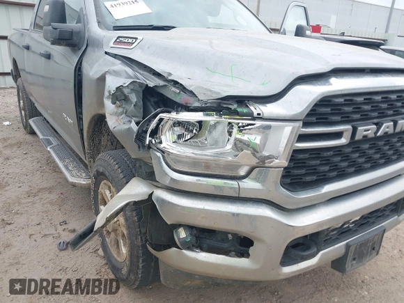 2024 Ram 2500 Big Horn with VIN 3C6UR5DJ5RG336430, listed as a IAAI auction lot 41939215 with 23,394 mi miles. Bid and sale history available at carsss.com. Image 6.
