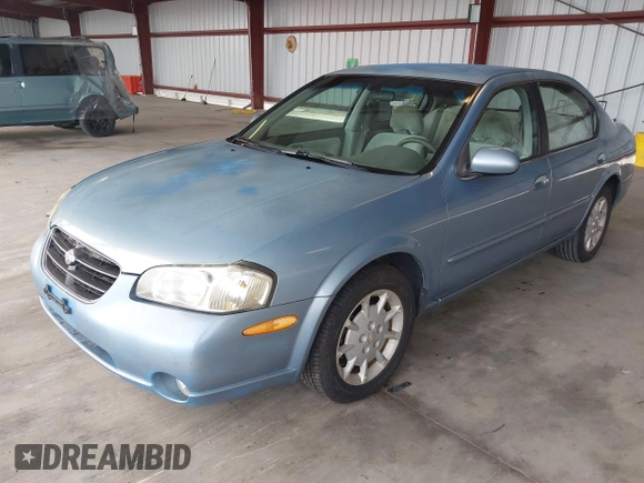 2000 Nissan Maxima GXE z VIN JN1CA31D1YT727156, wystawiony jako IAAI lot #42145772 z przebiegiem 208 427 mil mil oraz . Historia ofert i sprzedaży dostępna na DreamBid. Obrazek 2.