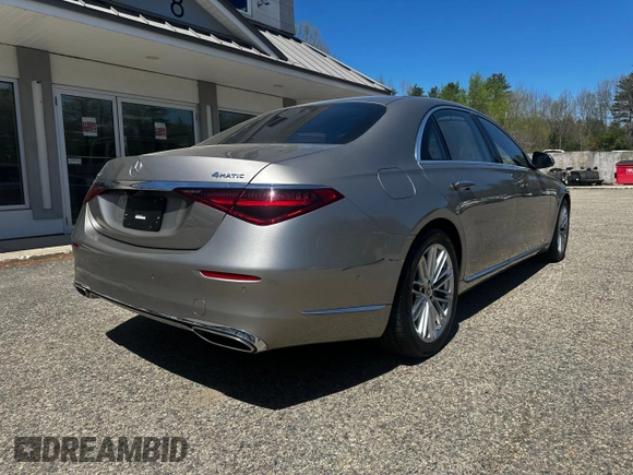 2021 Mercedes-Benz S S 580 with VIN W1K6G7GB5MA038965, listed as a Copart auction lot 55501585 with 90,055 mi miles and Clean Title. Bid and sale history available at carsss.com. Image 4.