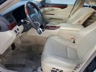 2010 Lexus LS 460 z VIN JTHCL5EF5A5008760, wystawiony jako Copart lot #86811184 z przebiegiem 141 508 mil mil oraz Szkoda całkowita • Salvage title. Historia ofert i sprzedaży dostępna na DreamBid. Obrazek 7.