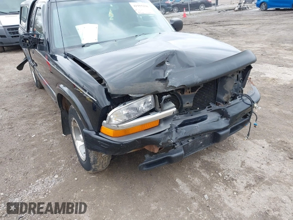 2001 Chevrolet S-10 LS with VIN 1GCCS19W818112858, listed as a IAAI auction lot 41955250 with 185,516 mi miles and . Bid and sale history available at DreamBid. Image 6.