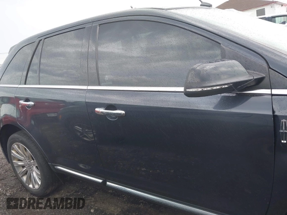 2013 Lincoln MKX z VIN 2LMDJ8JKXDBL40306, wystawiony jako IAAI lot #42163230 z przebiegiem 148 248 mil mil oraz . Historia ofert i sprzedaży dostępna na DreamBid. Obrazek 13.