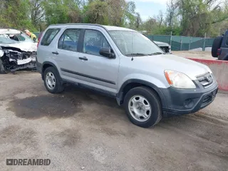 2005 Honda CR-V LX with VIN SHSRD78595U321847, listed as a IAAI auction lot 42099841 with 212,423 mi miles. Bid and sale history available at carsss.com. Image 1.