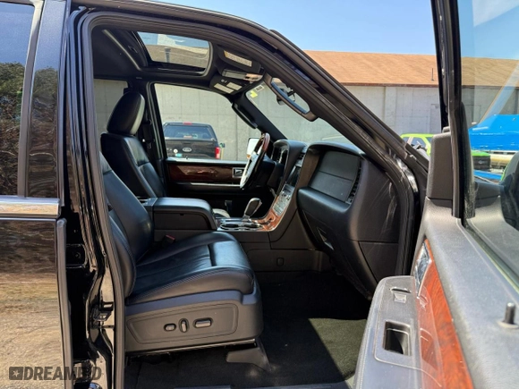 2017 Lincoln Navigator L Select with VIN 5LMJJ3JT3HEL09741, listed as a Copart auction lot 53342935 with 239,777 mi miles and Clean Title. Bid and sale history available at carsss.com. Image 5.